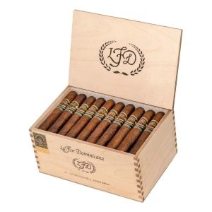 La Flor Dominicana Colorado Oscuro No.4